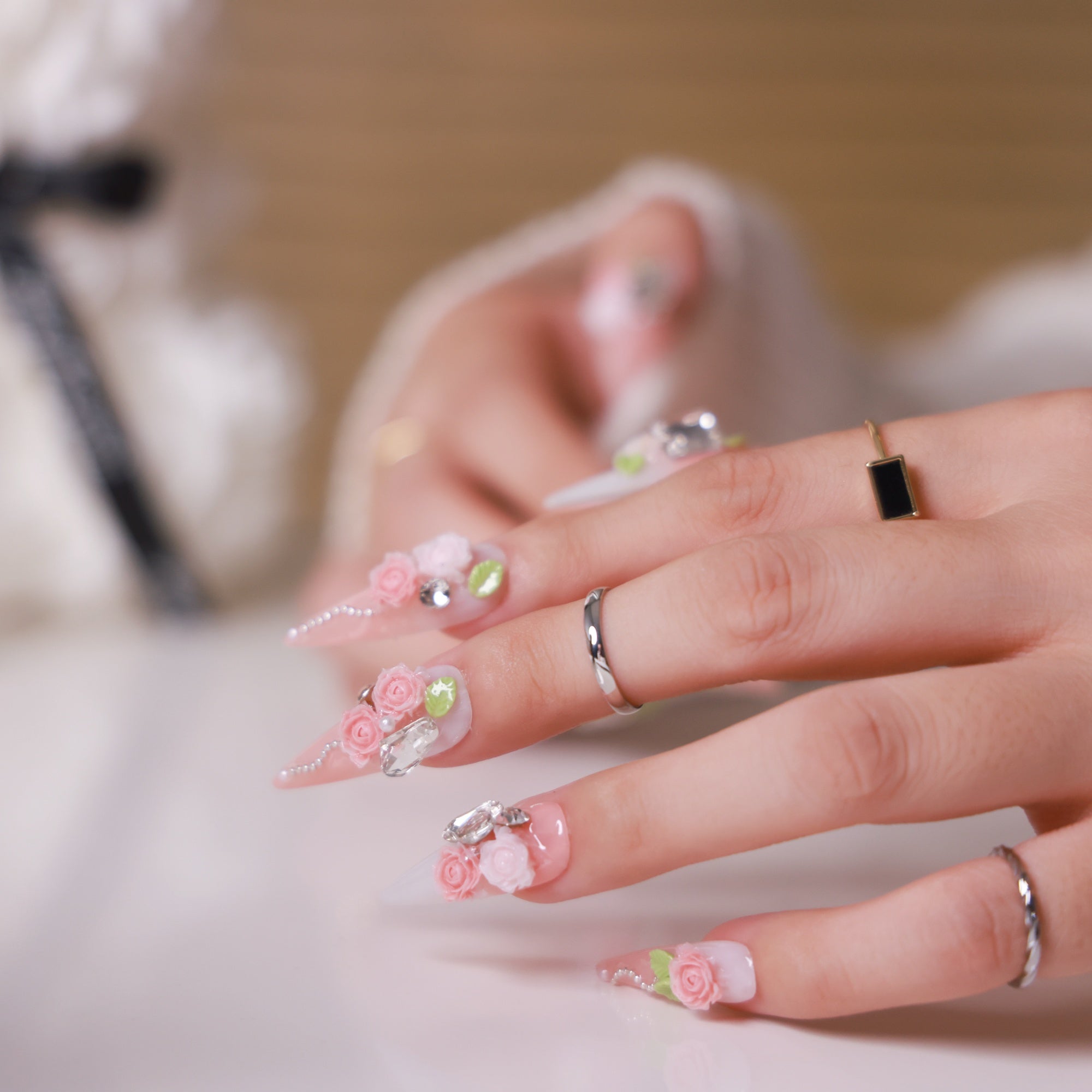 Rose Garden | Stiletto