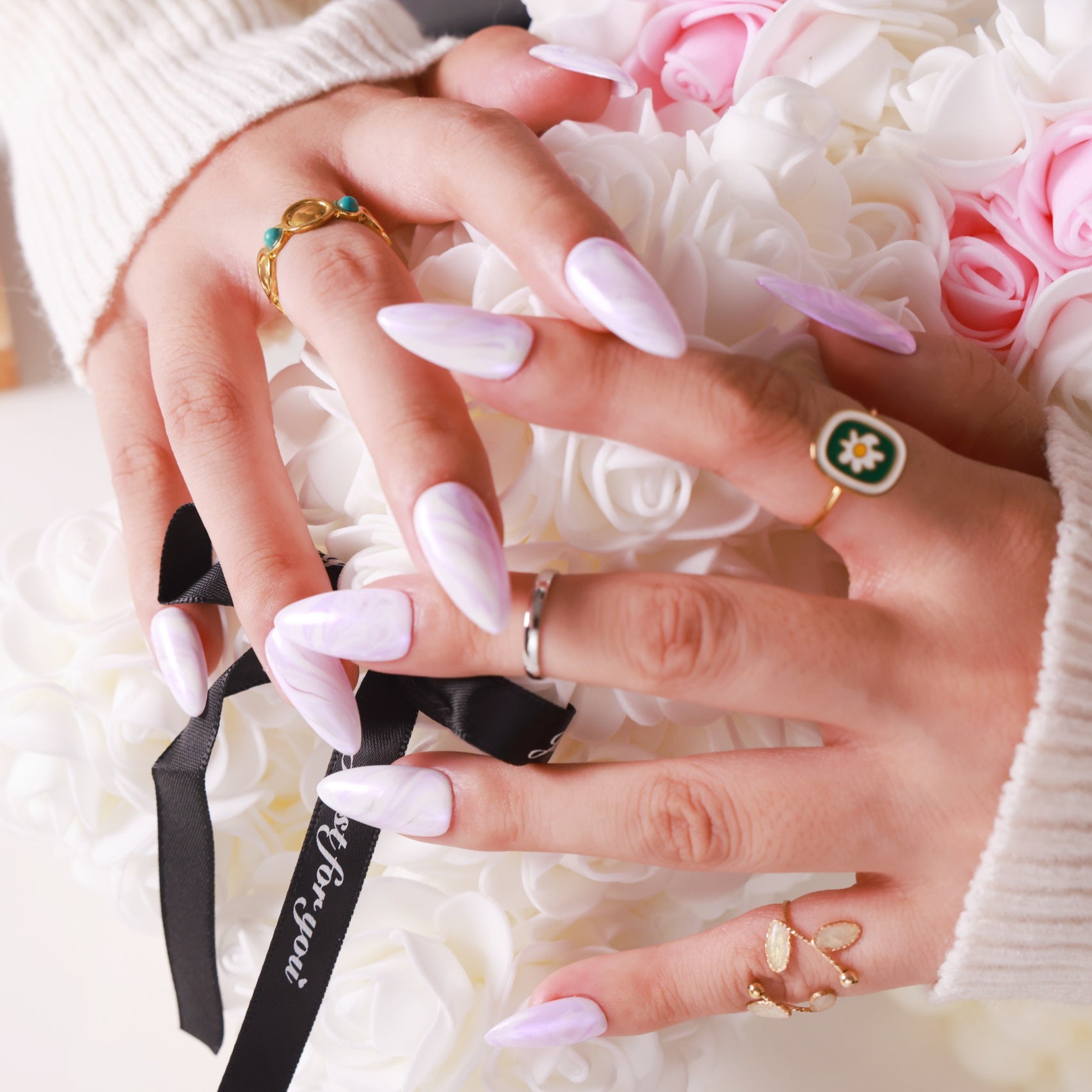 Opal Glow | Almond
