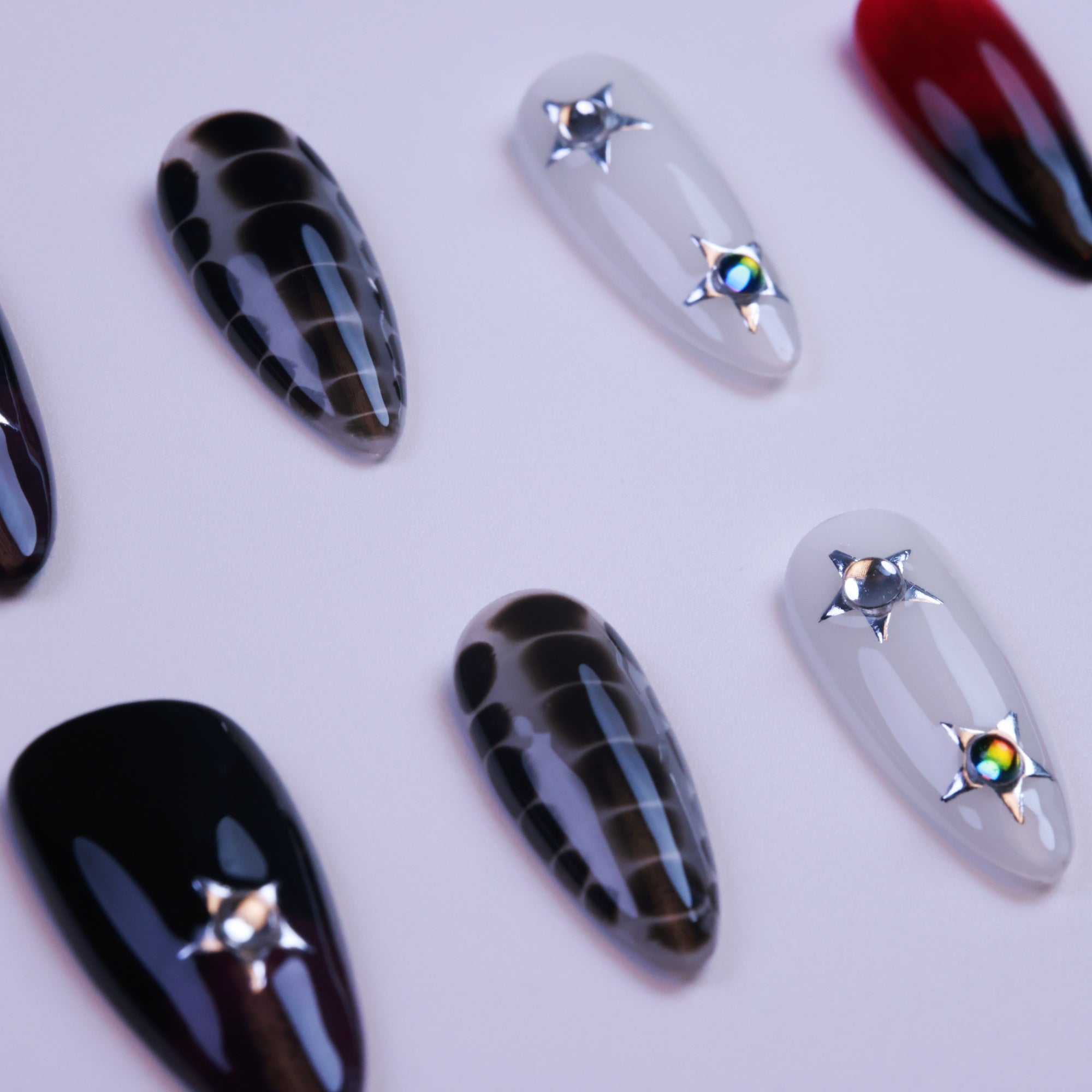 Gothic Eclipse | Almond