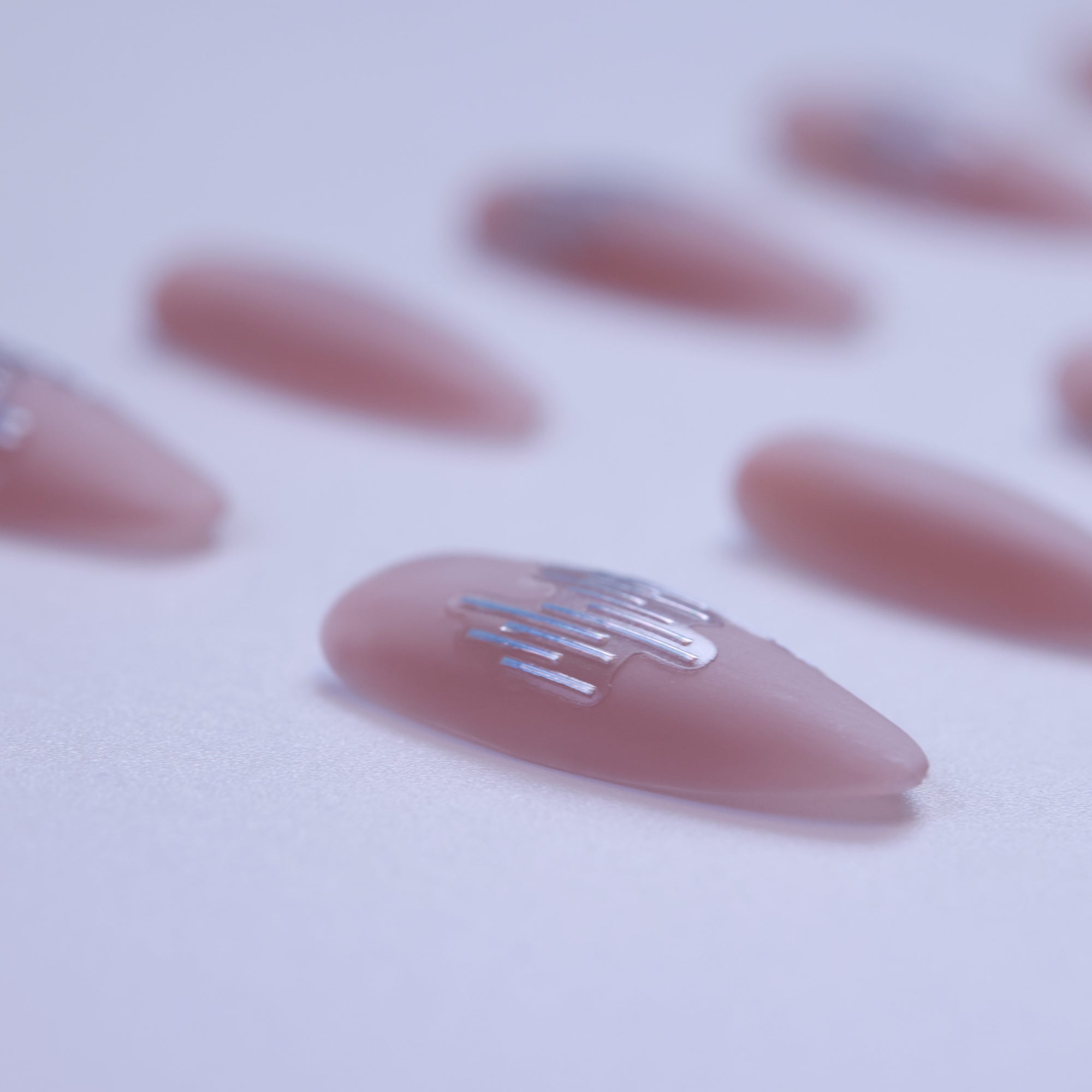 Icy Lilac | Almond